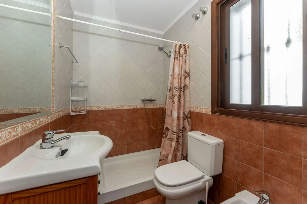 8a40d199-a933-4e89-bd2a-f76a66126377