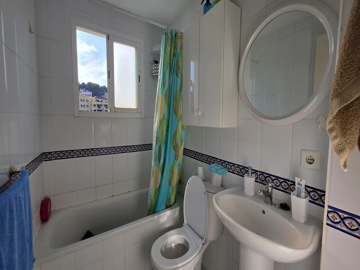 2211452c-009f-42dd-8af7-1a8359931882