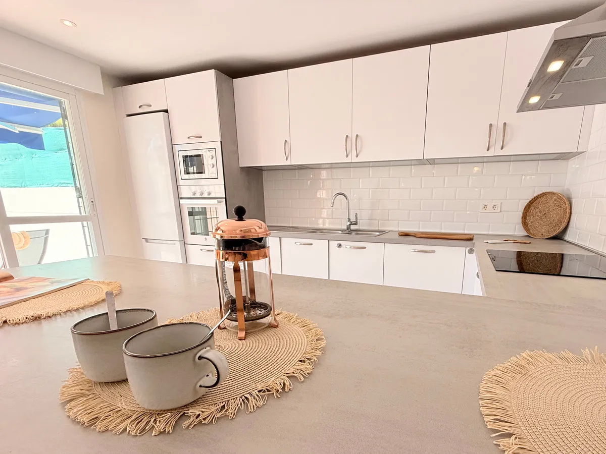 bb898f18-fd6e-41ba-9aa5-cc88ddfaf048