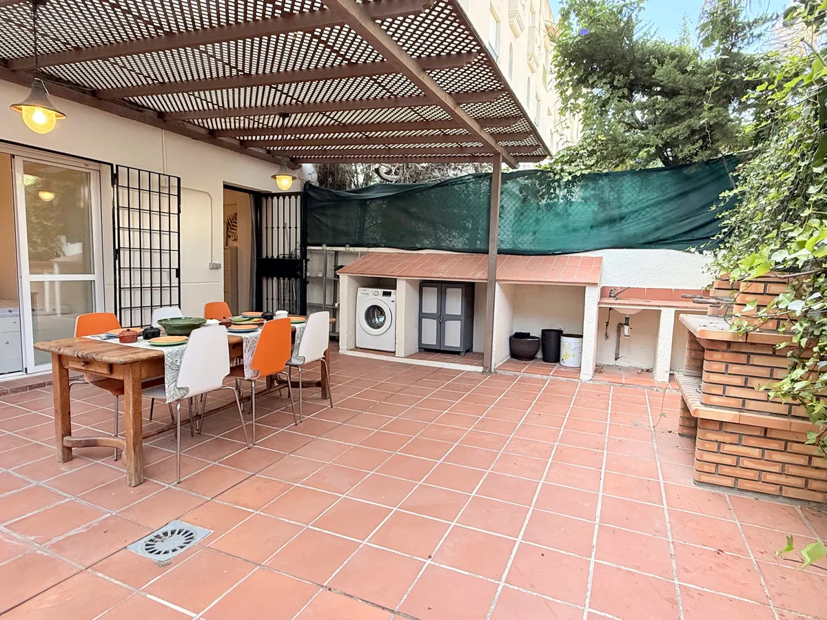 dc044430-b592-4025-ad6f-52376c523d99