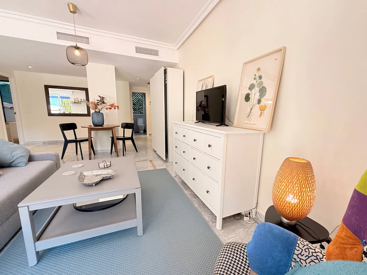 e966b7d3-5aeb-439f-b3ce-7cf5fe3cff01