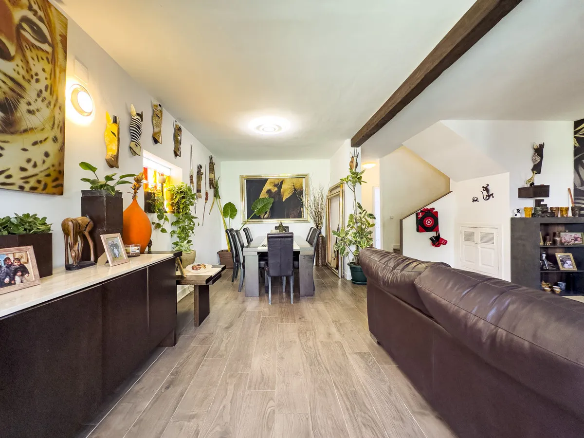 5f2a5f78-a9ea-4f40-bd3f-ca08308feabb