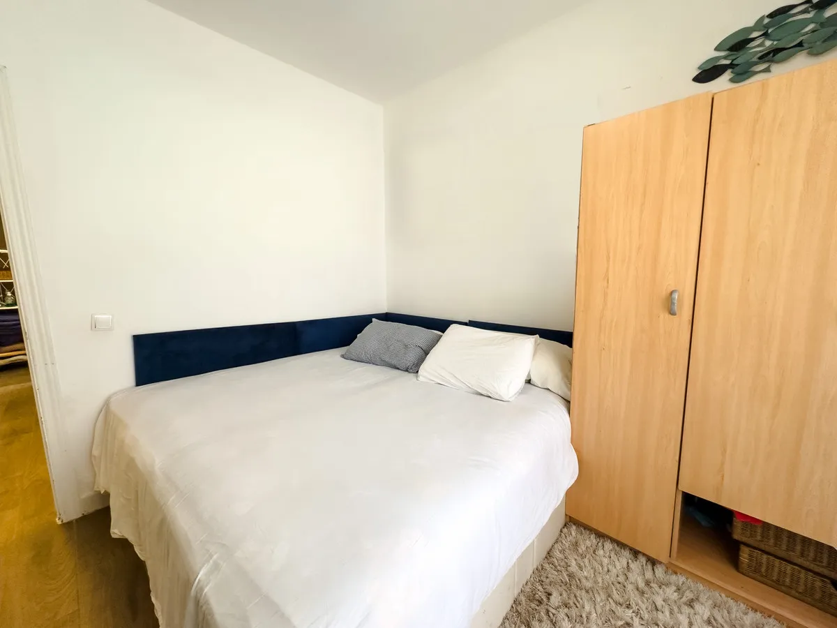 fabe5102-2e81-4e78-a61b-d261ec032eda