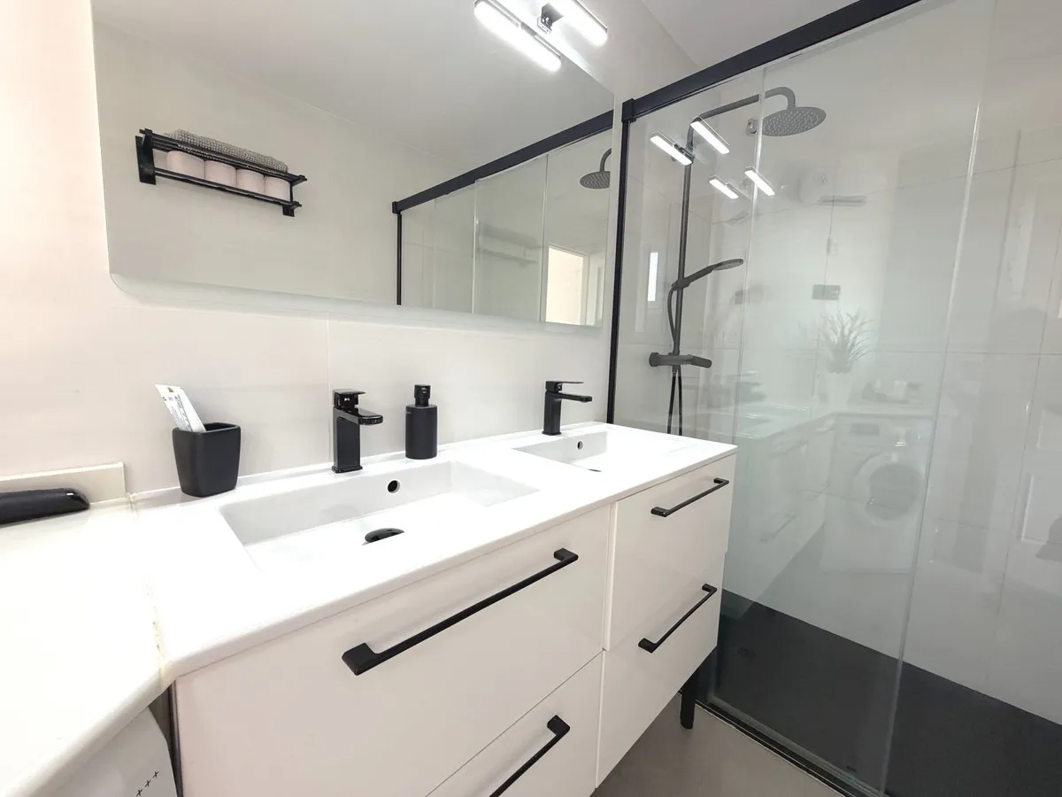 1be5fc9f-f83e-4359-a44d-7ee11d987e52