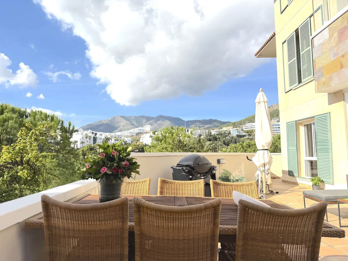 5248af54-64b5-4a0e-be5b-de9ad396b3bf