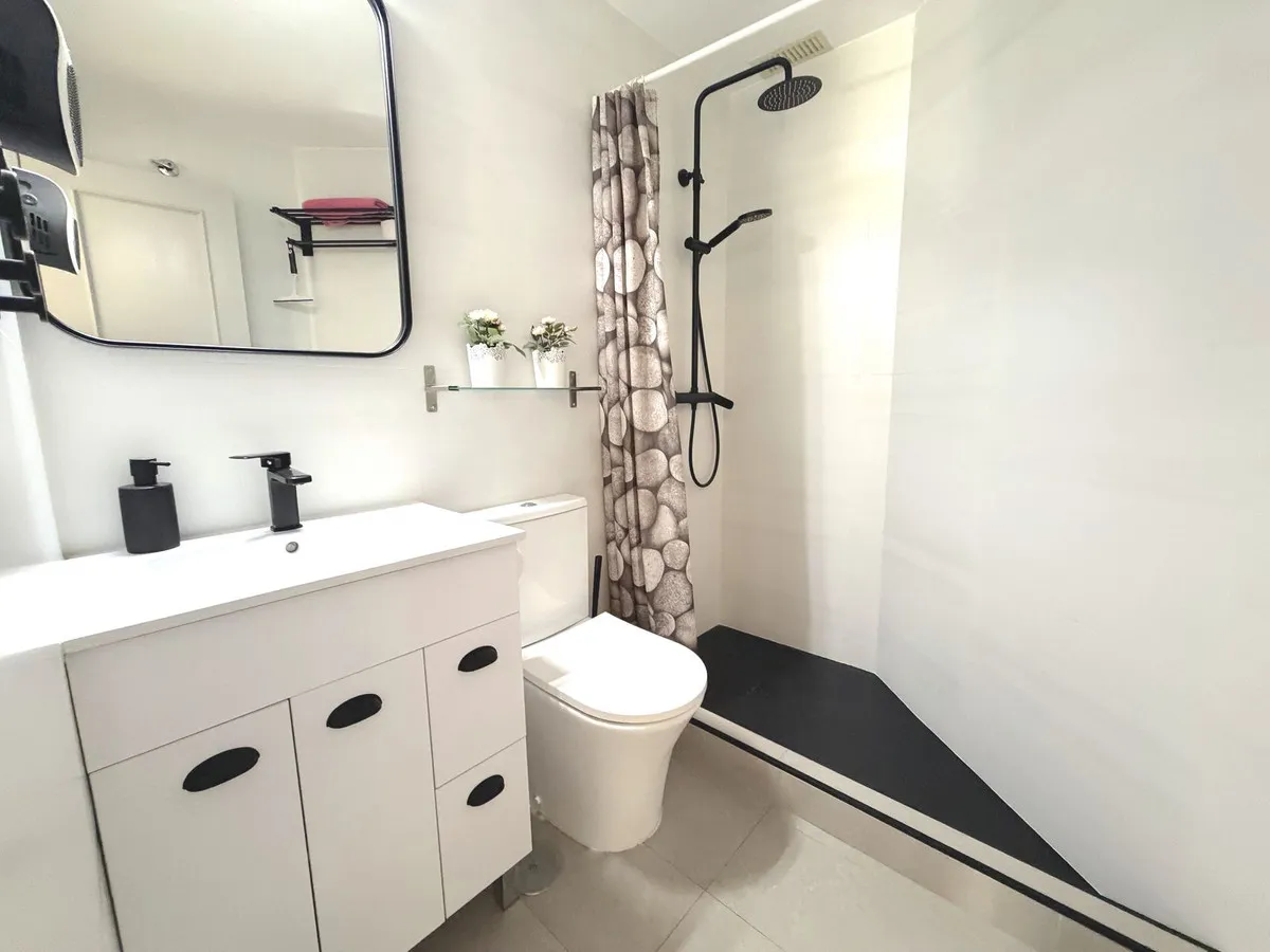 a161279e-efb1-488c-b6f5-6ff385f8bb81