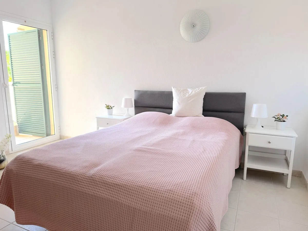 a65a5e5f-08d1-4f3a-a1cd-0fdc34f2f3c9