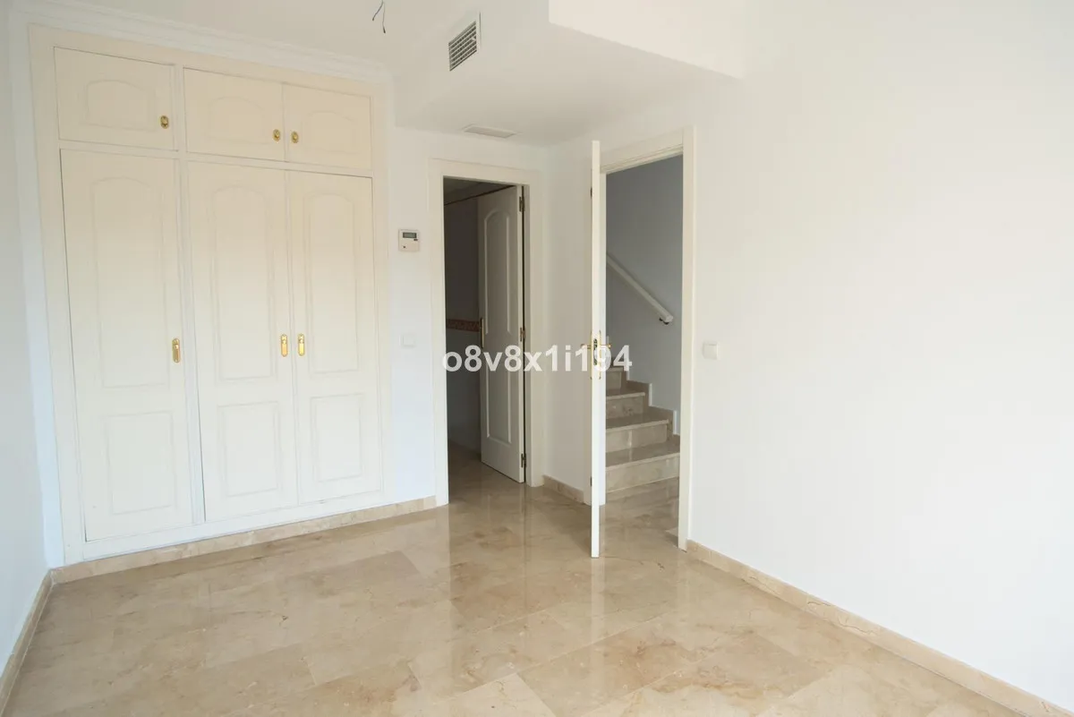 e6c663bf-773c-4c08-9dda-7fee2338f167