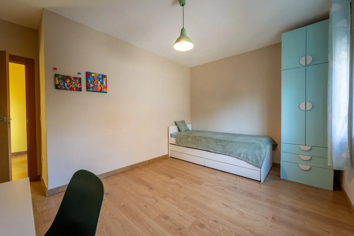 7e399517-bc29-40be-b791-f571056e9a57