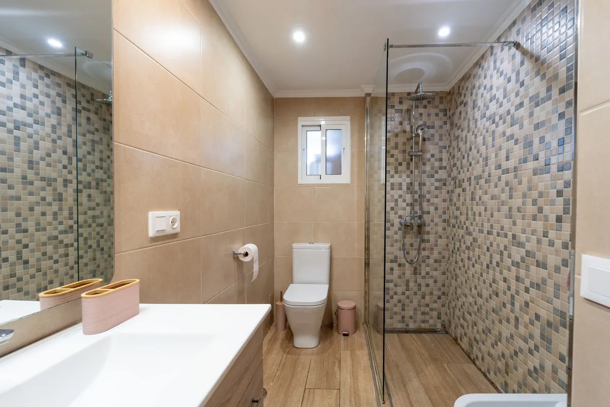 d5bb2fb7-ff0e-477f-98bf-8e7ad42ebe03