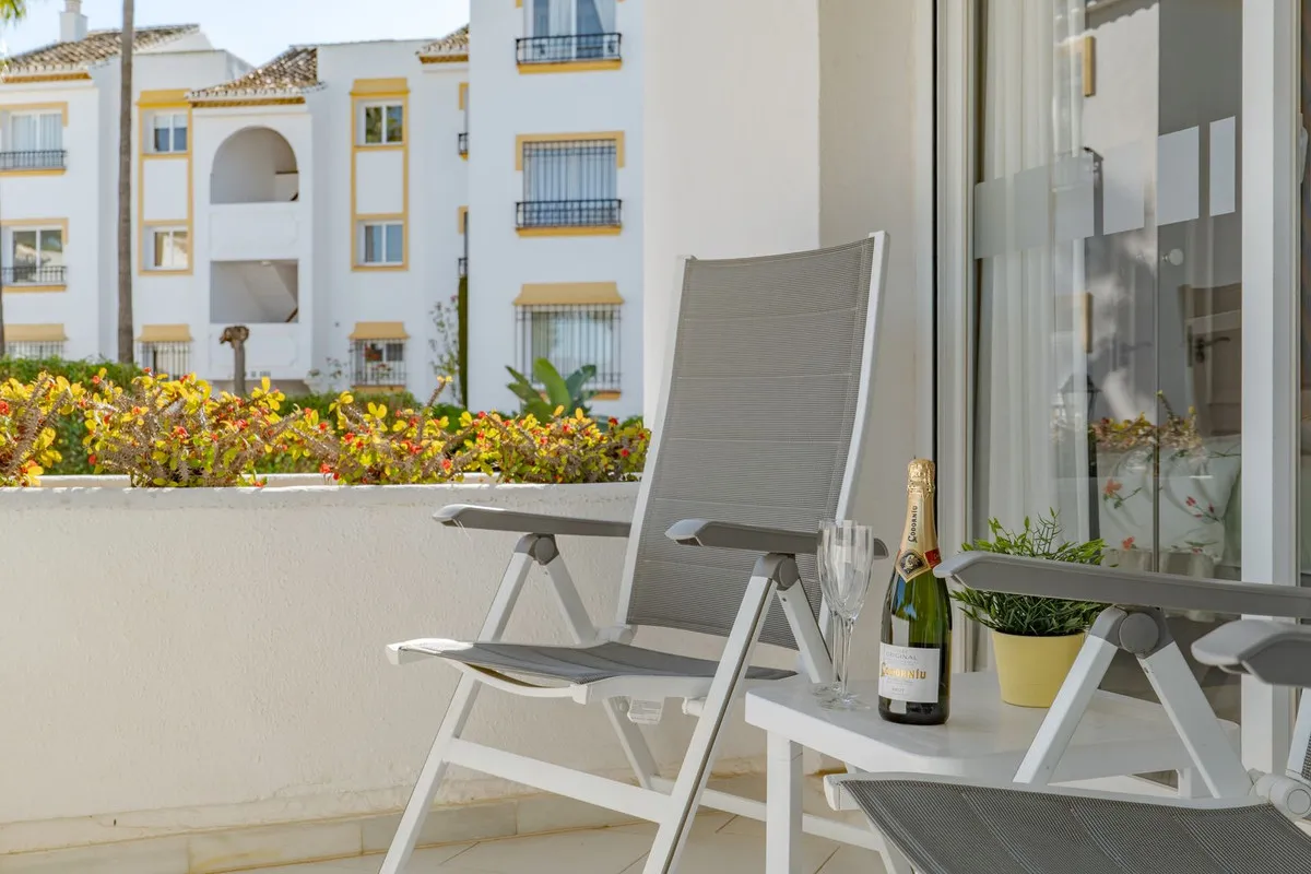 154c30a6-ca6d-43af-a2d6-e1fd01e8e5ab