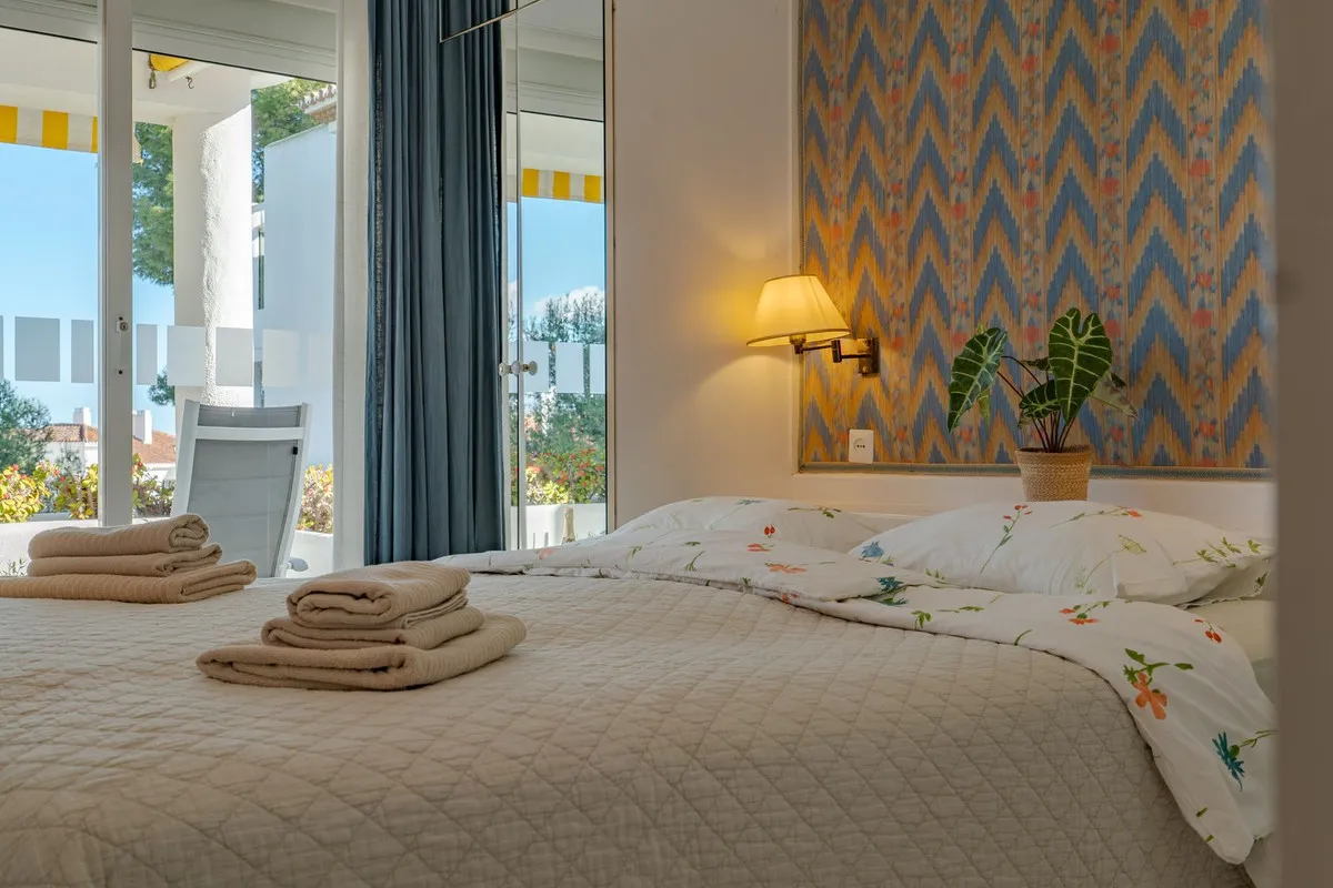 6c6db412-f6e0-48f2-b5ff-818b3ee45e59