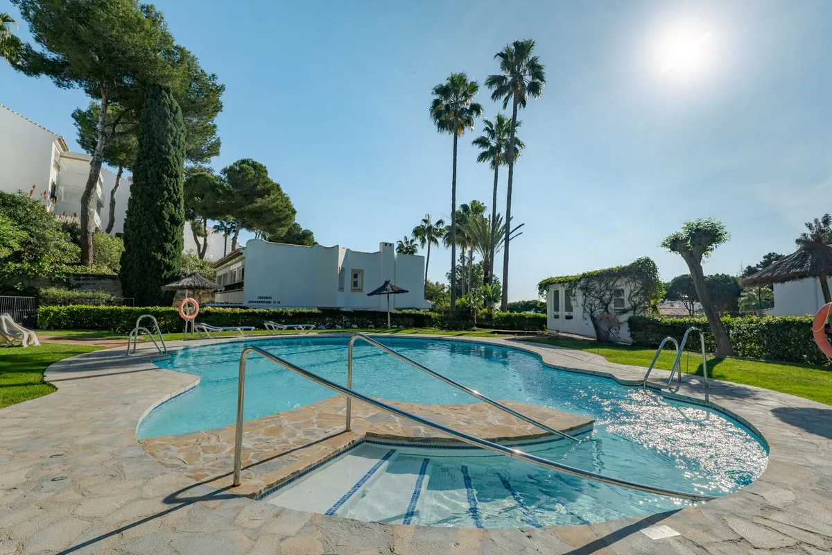 fd6b0027-c95b-402b-8b66-eeb030b76be8