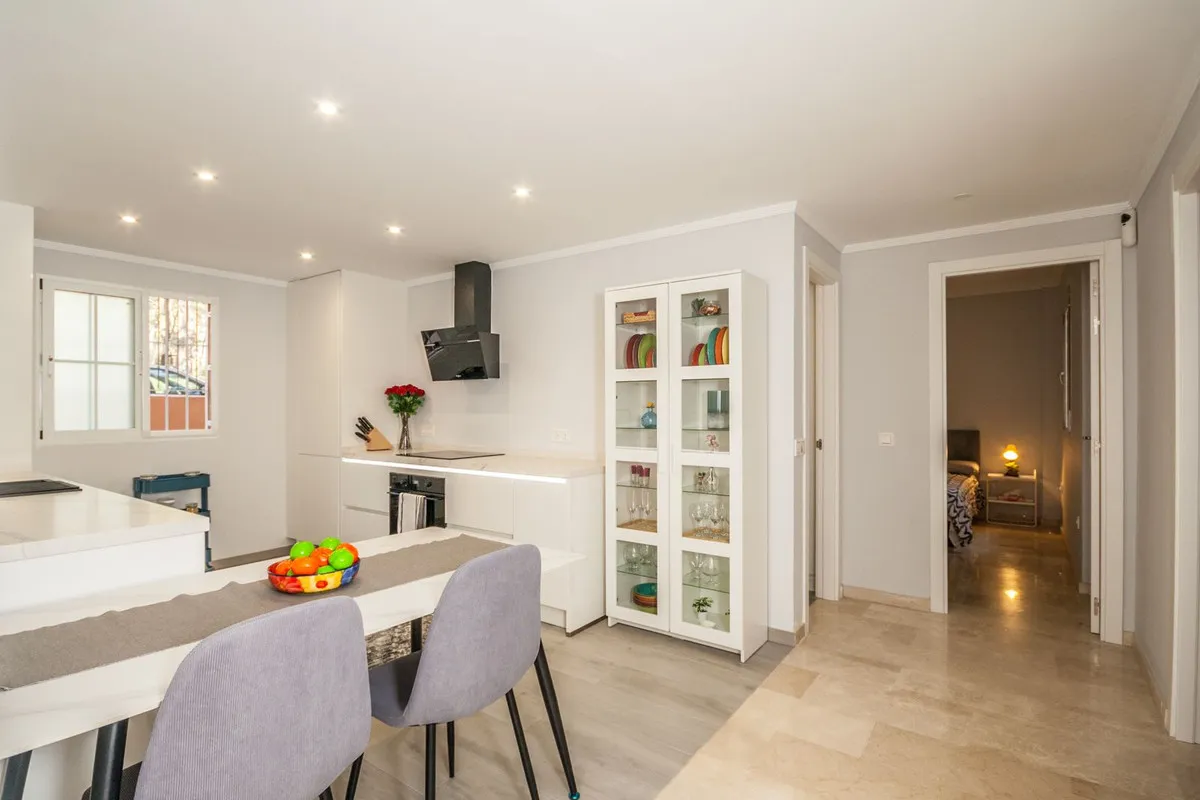 fd6e9e0f-9b95-42bf-9390-72d66e929ab7