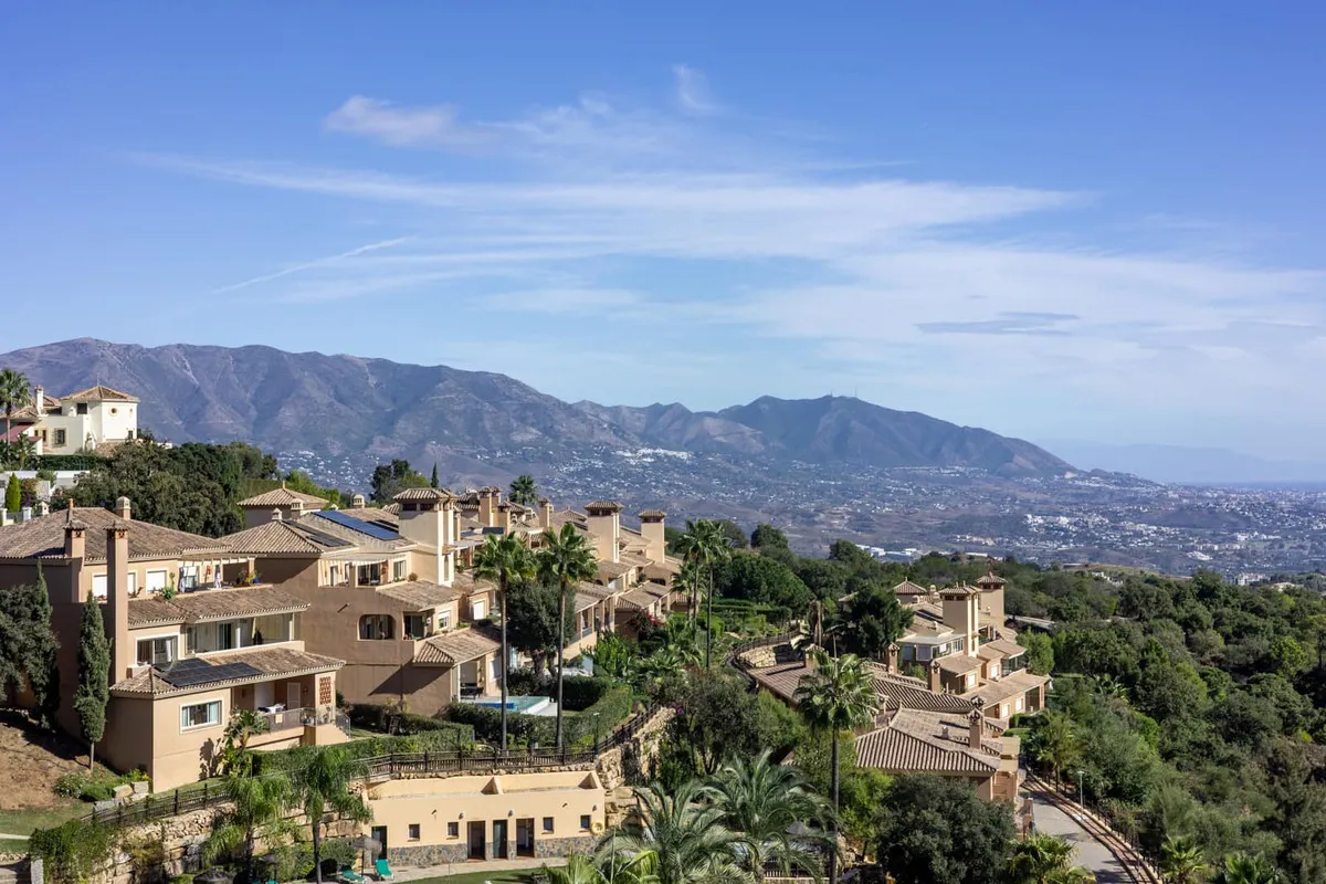 c977df09-c8de-4b30-bad5-8b6b1d477605