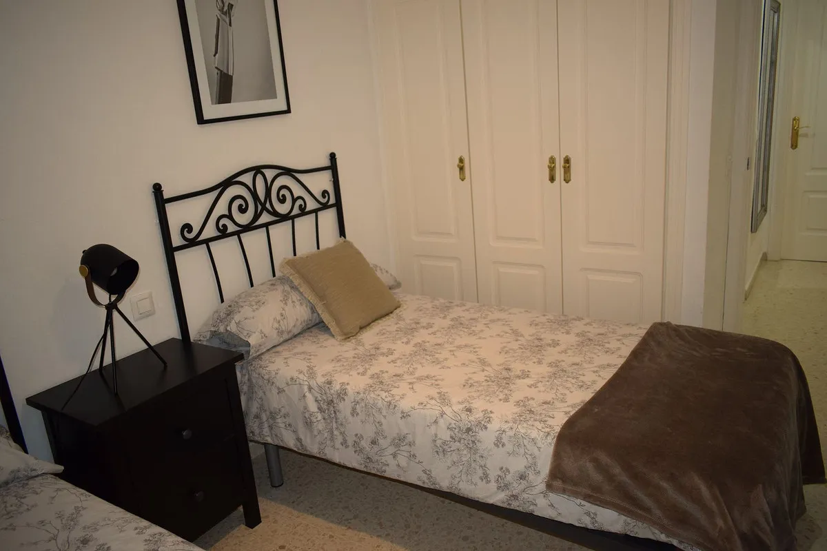 384ae1d3-e99f-452c-9c61-d3d66bb1a9c3