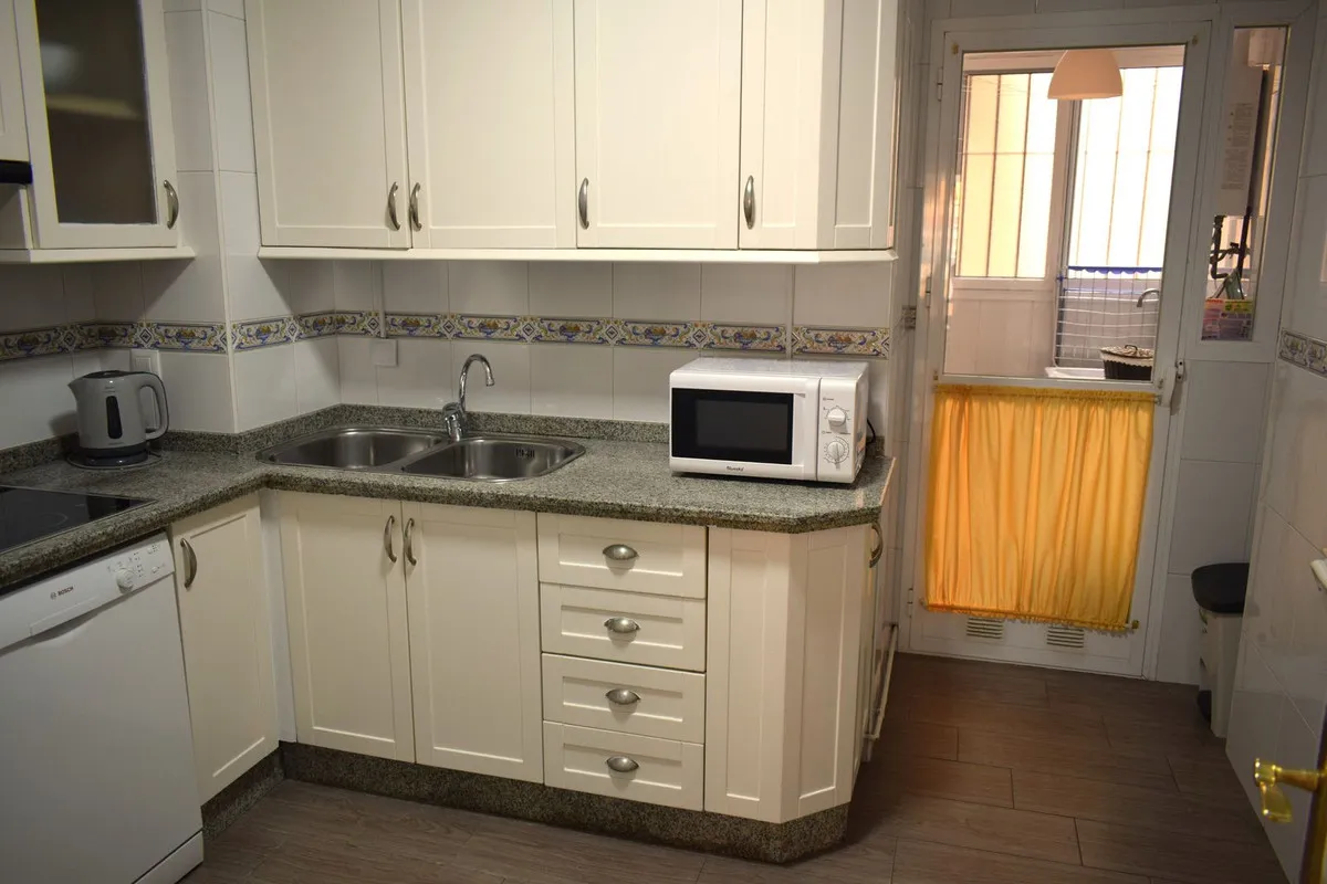 65c6722e-9d47-4936-9925-d05fc46ec77d