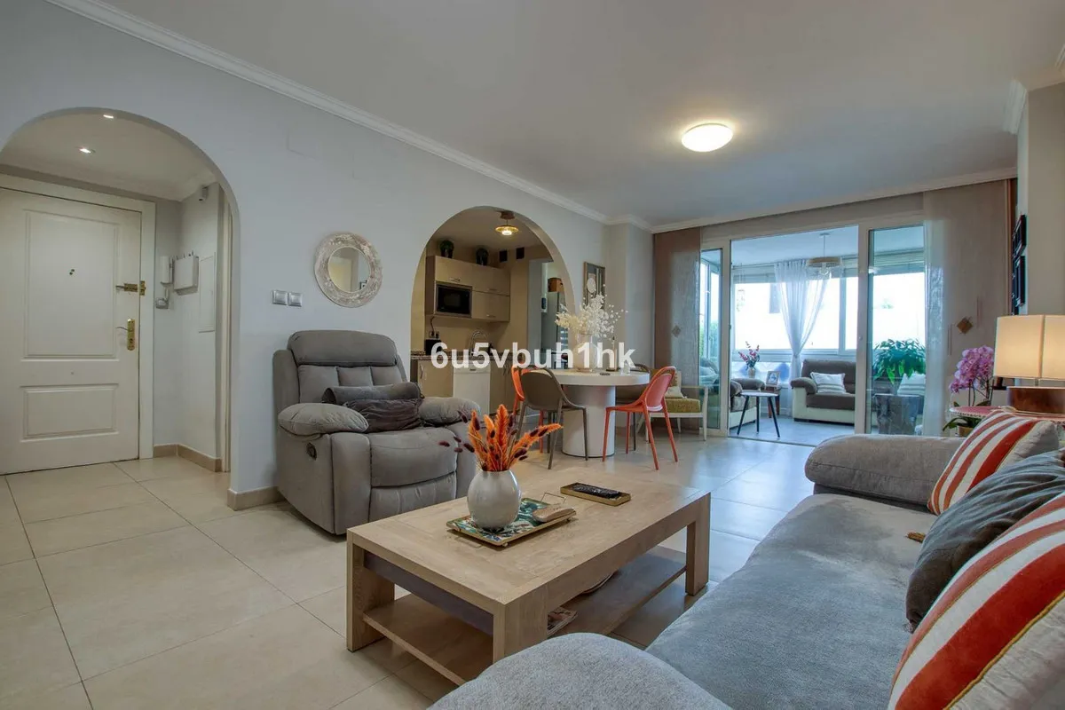 56f23ef0-fd6c-43c8-9c64-89e626bd5dc5