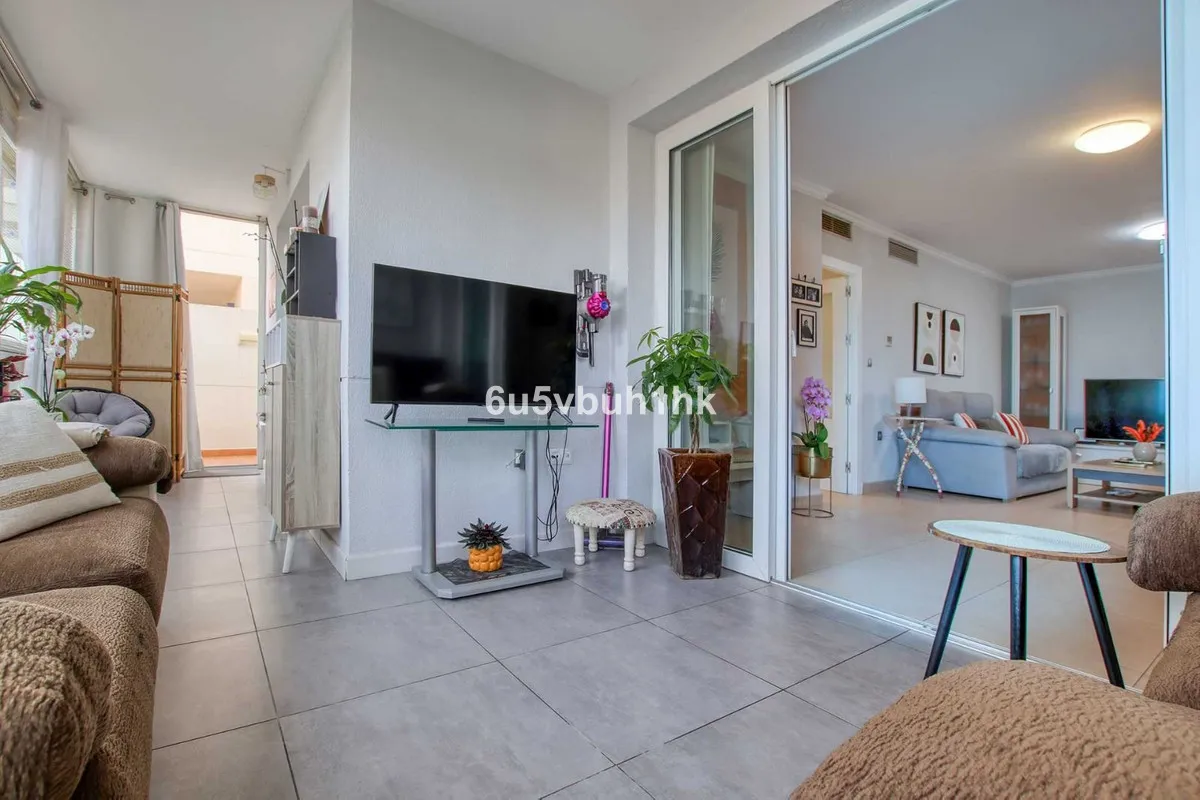 b01552bc-1b49-41f2-b41a-e8f855d65d5f