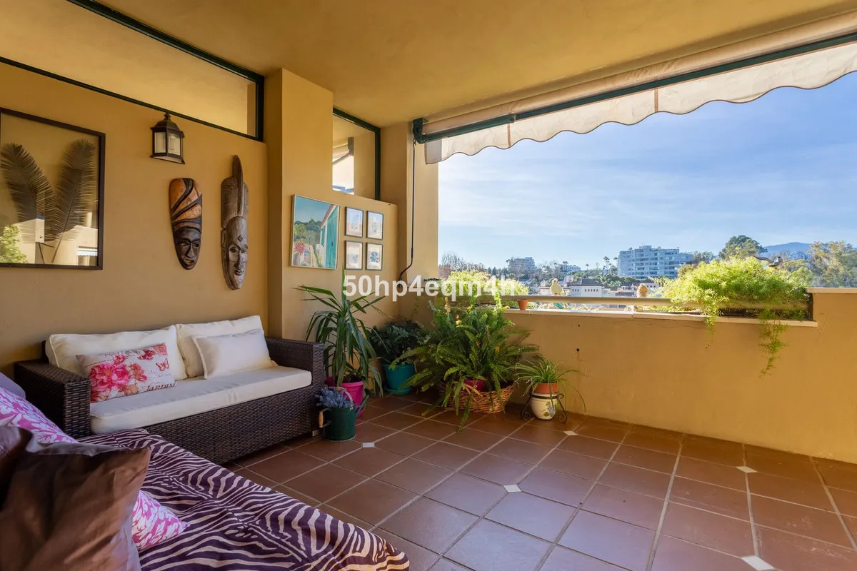 d318a192-54c0-48c7-b1d2-2c33d817902b