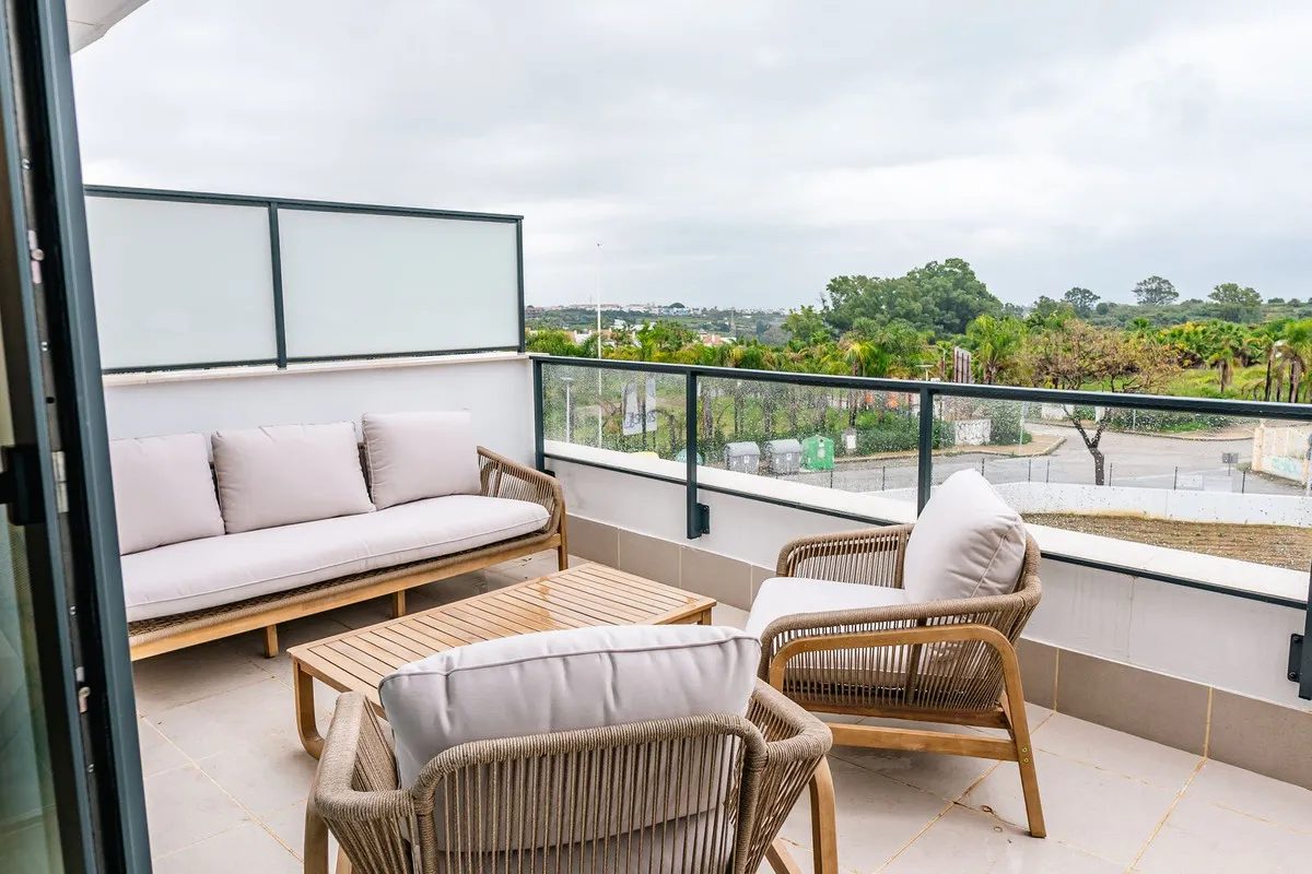 7a212088-cf4c-4b51-b455-10291485384b