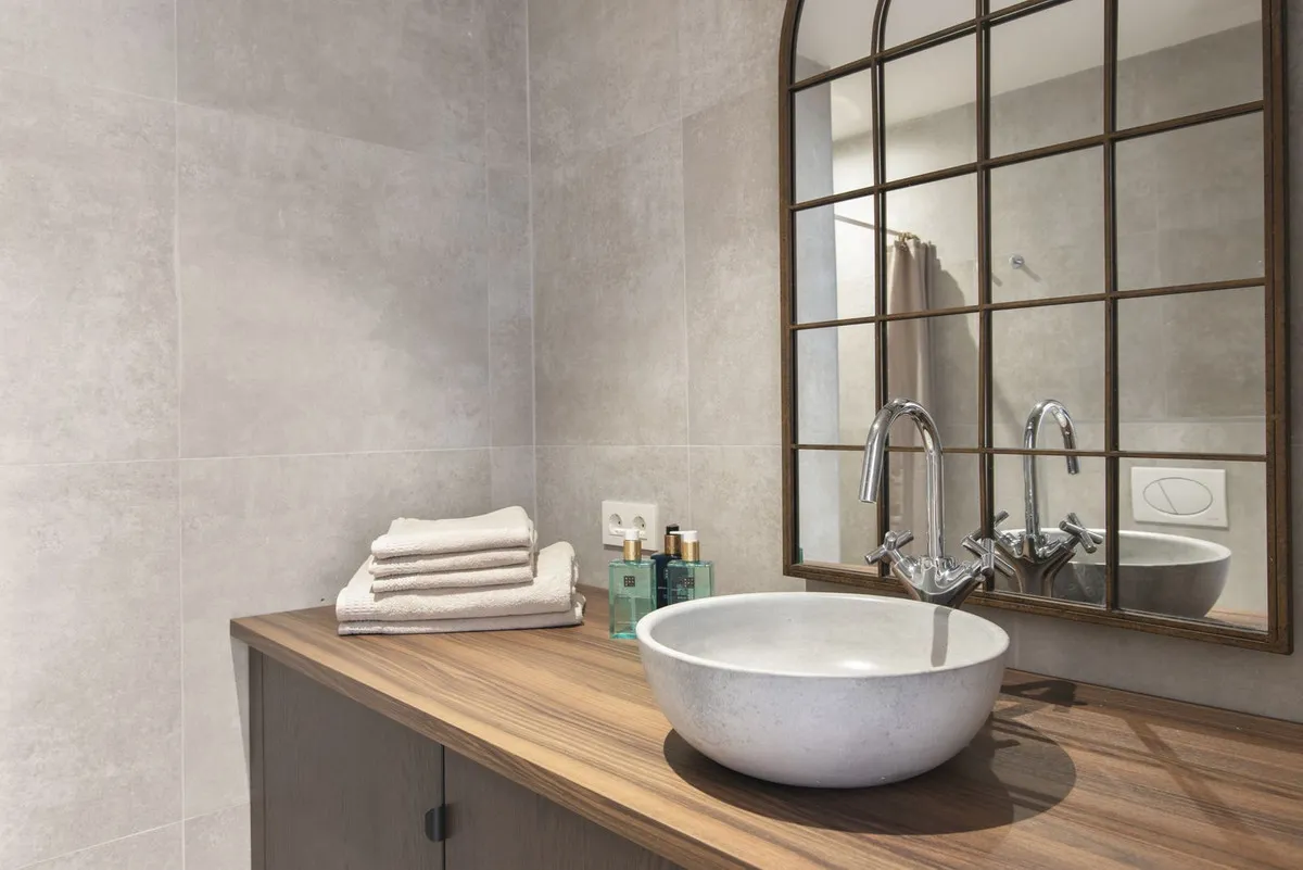 7476145e-136a-47e5-bd38-5480eb9822fd