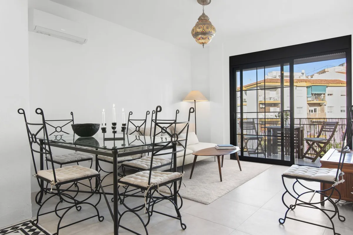 8bd2850c-9cba-4135-a7b6-3bca78a76d45