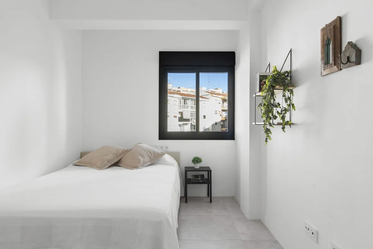 a09a602c-832c-4f66-b872-f6b66bf5bff0