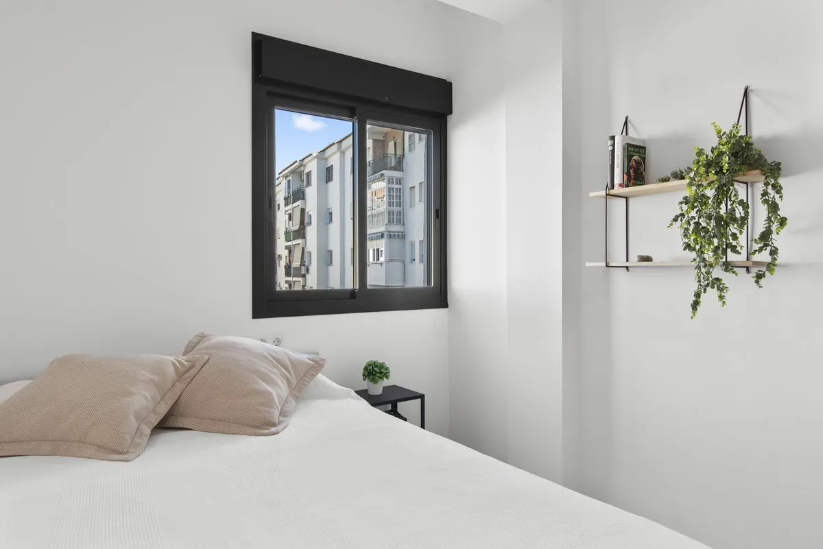 afaf6e8e-c409-4f4c-a8e3-7704e6b13d8e