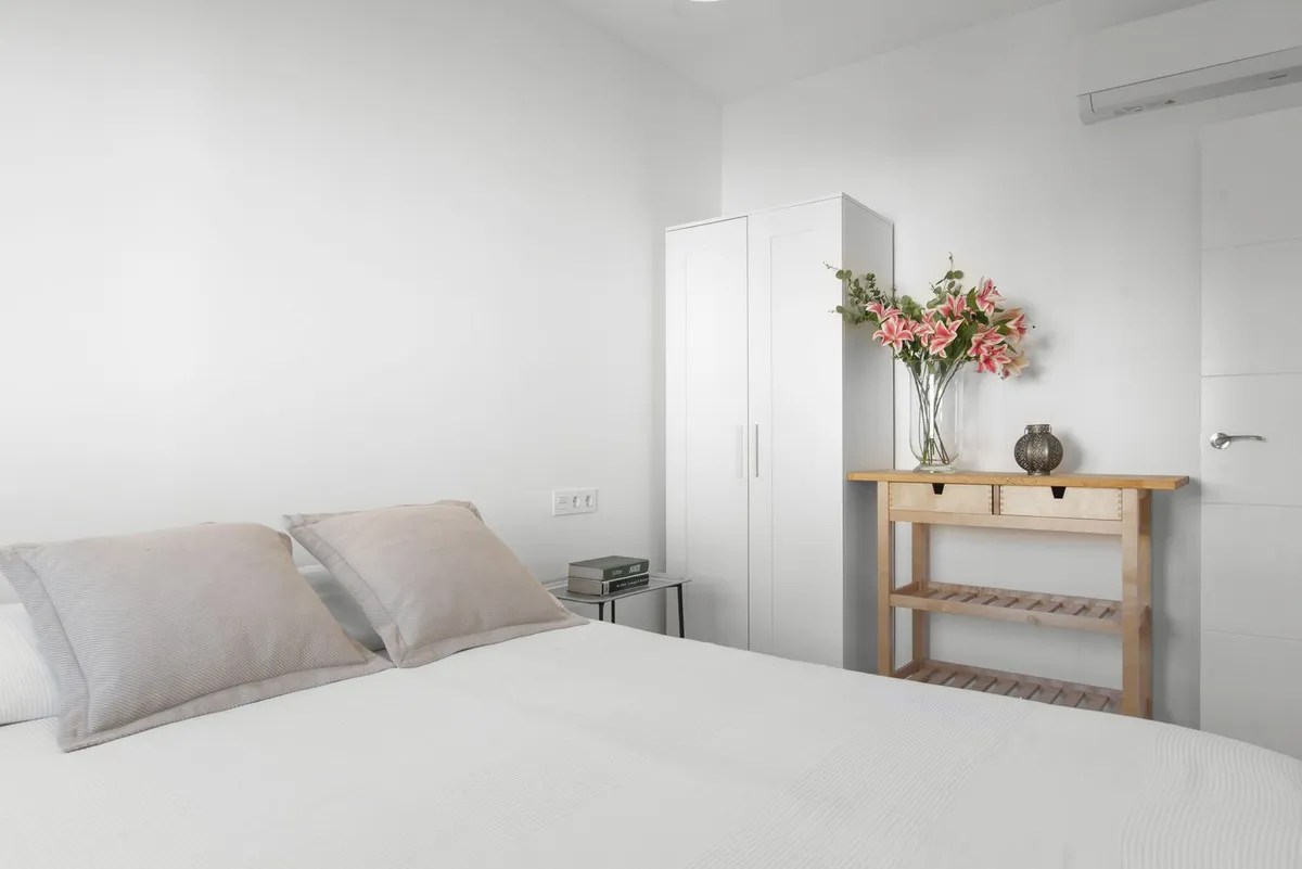 c09252a2-a89b-424c-97d0-6a974f770b76