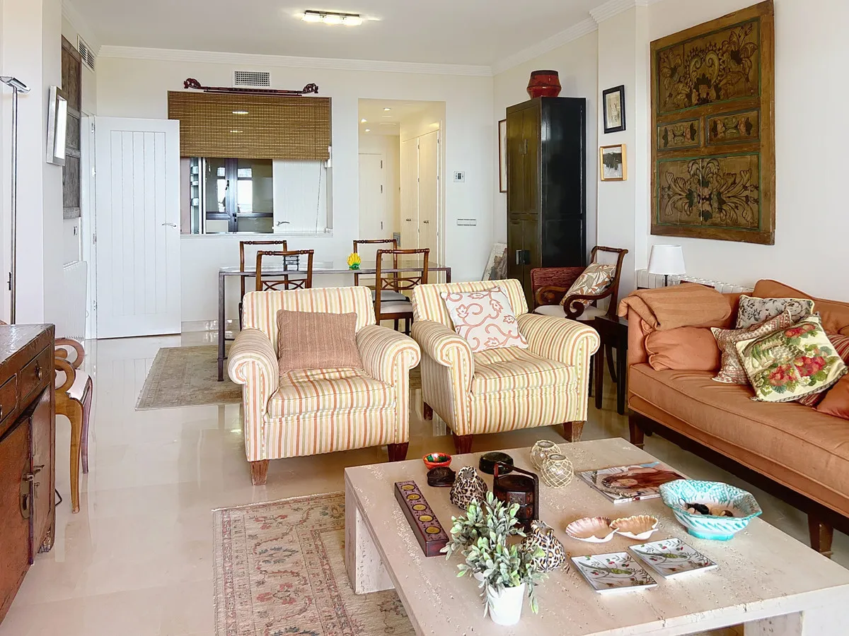 c2f05d1c-086a-4e4a-94b5-0d5f87e9b835