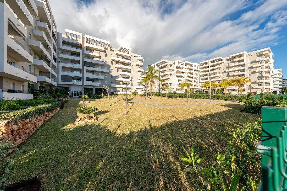 60fd5a8d-cd40-4bc0-bbcc-be68947c728f