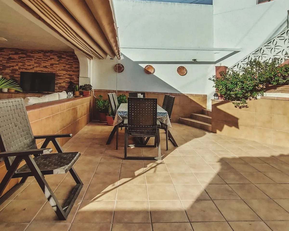 48f42e7d-647c-4352-a433-fe974184e804