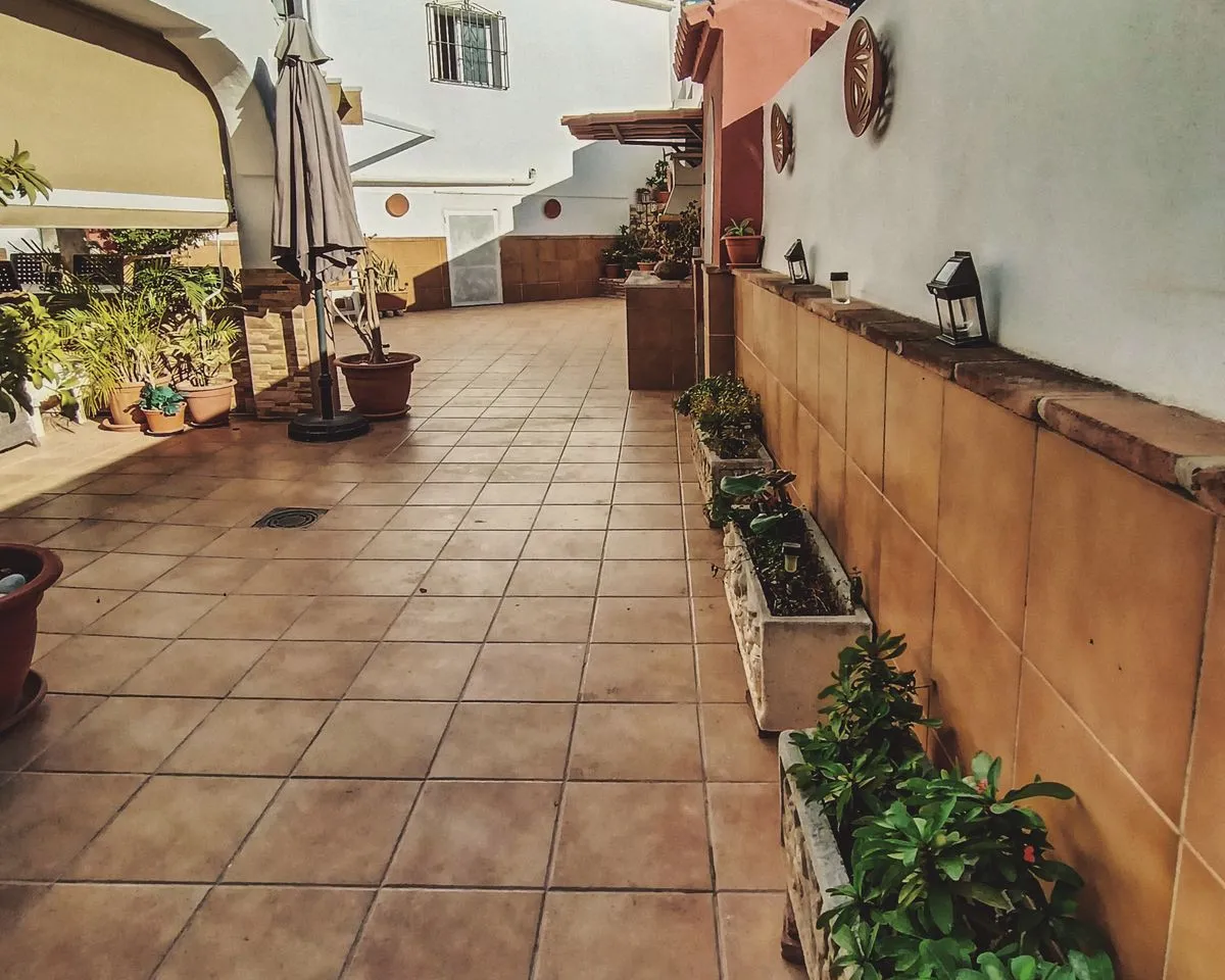 8d99dfed-b5b3-42f4-93ad-3783b792a2c7