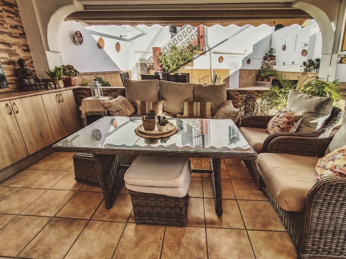 e4d25fbf-b3e7-41ce-87e8-cbb6c2661c9c