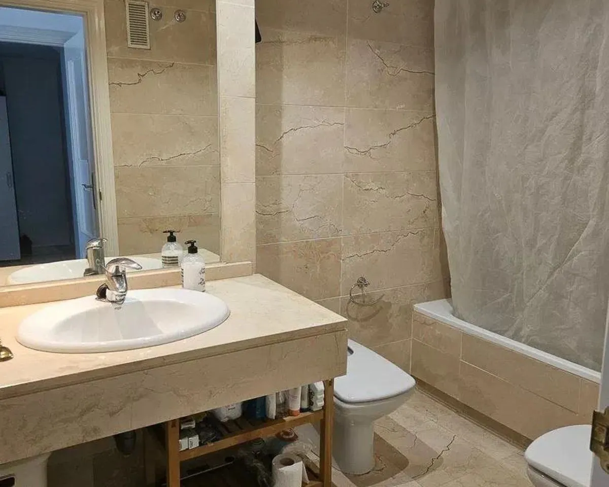 a7f0ebf9-026a-48f5-9105-1167636ae3e7