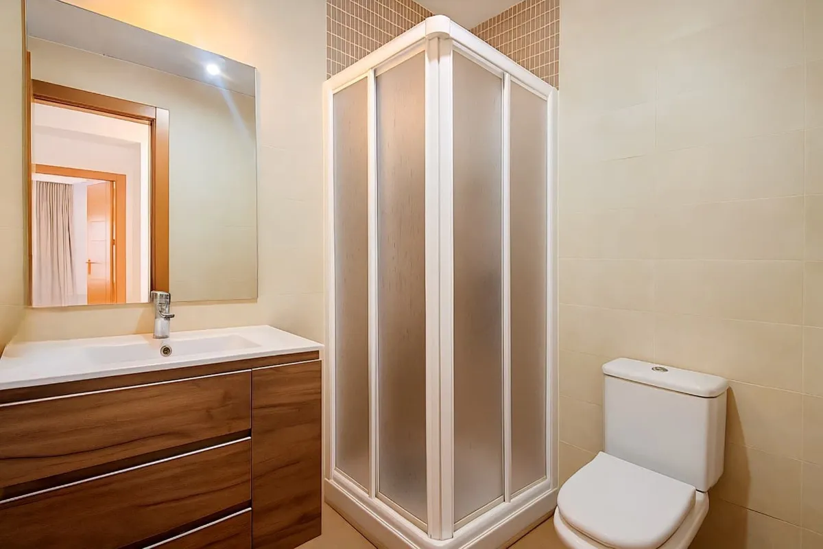 3dfdfa95-0cac-47b8-b68b-0ab9b3e42040