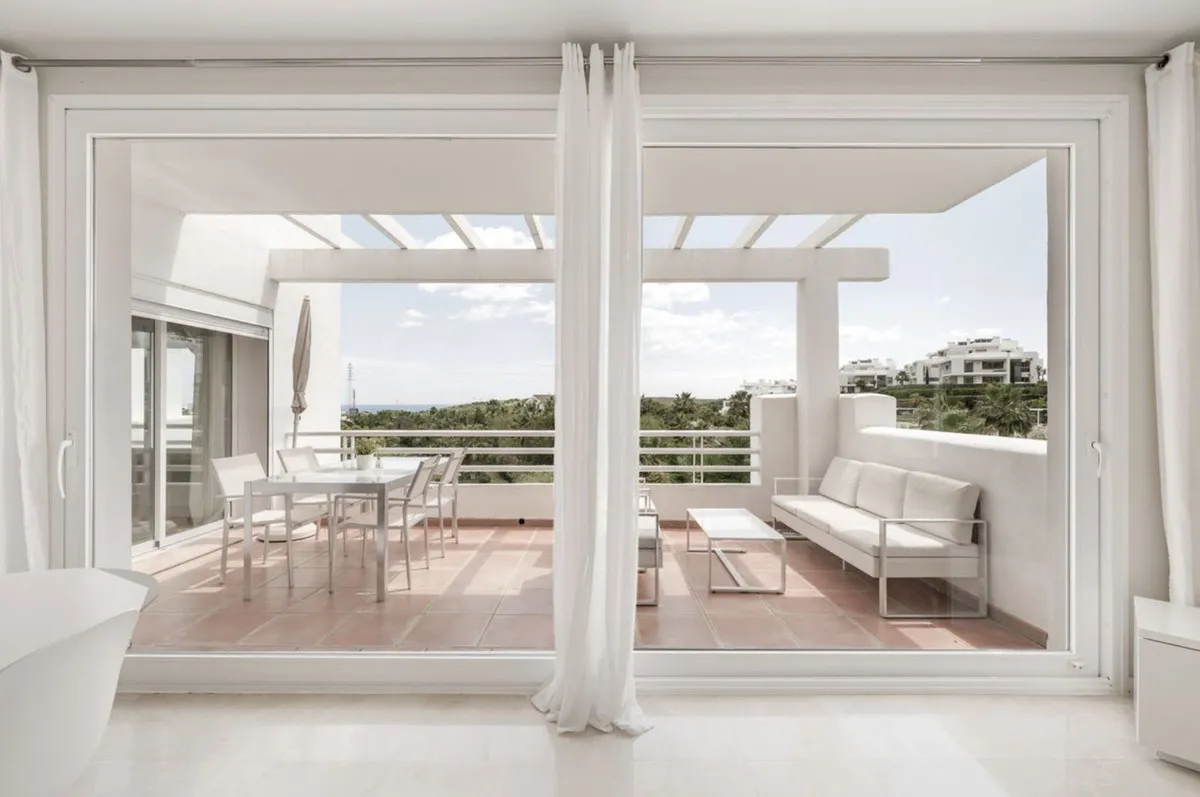 0c3cb6cf-4008-4c3c-abe8-c9385565e6ad