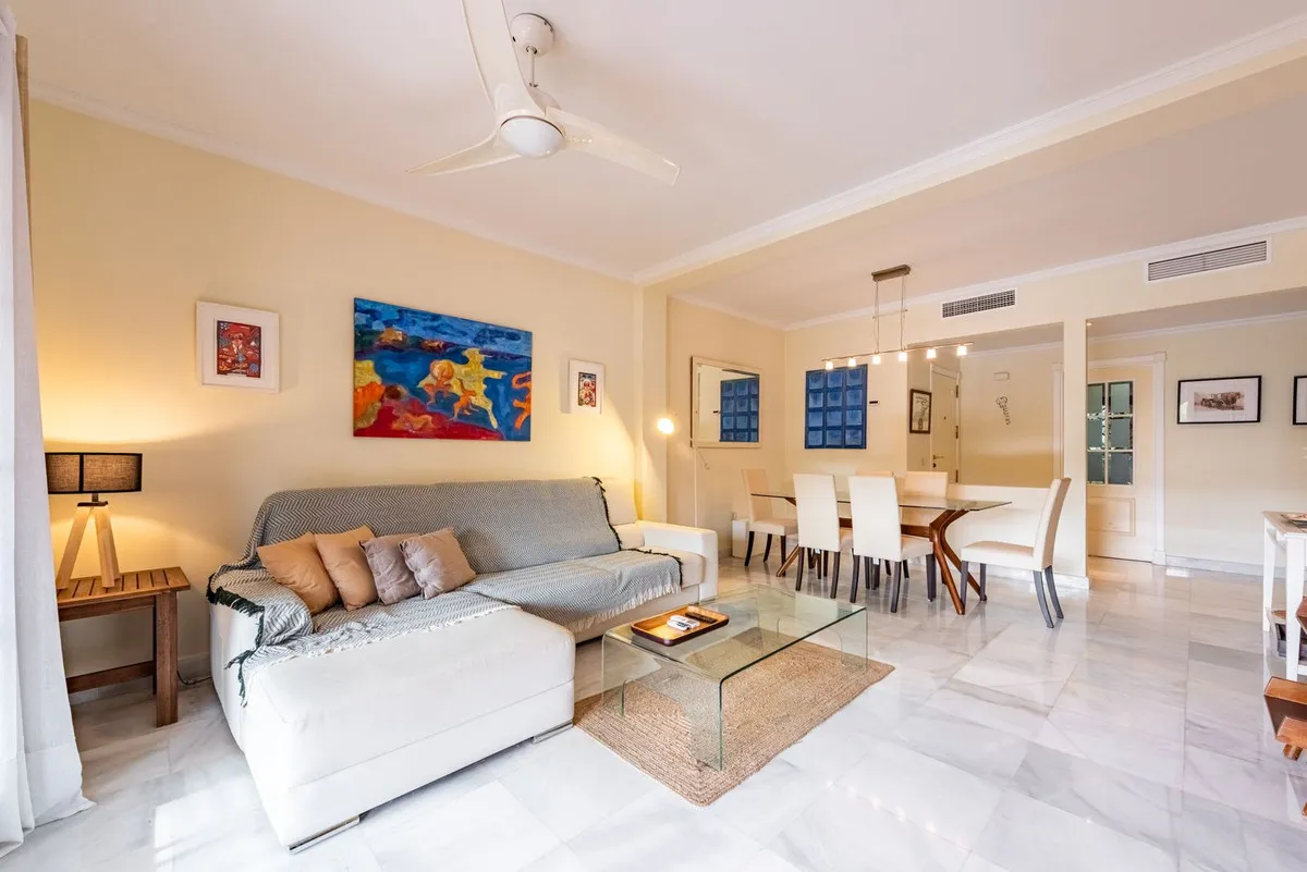 6ee051f8-a7d2-4ddc-8c01-7d4def018621