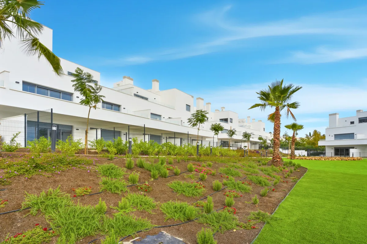 eef913f5-d649-42a5-b809-265628f89b88