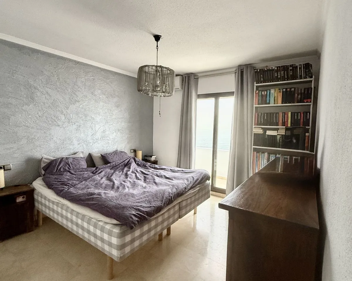 240350b9-aabb-4e6e-a23f-ca3d25c3f2fc