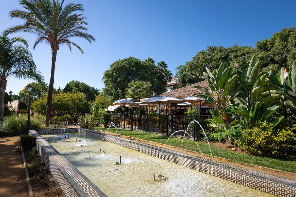 1c0e75c2-a0fd-4ba8-9390-f8f7f5573d51