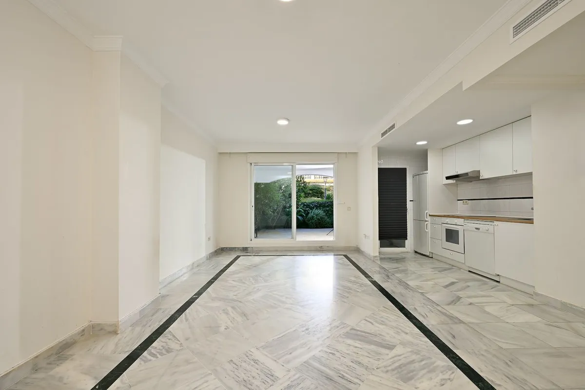 a34c4866-a0e2-4c94-a064-be965d1c8dcd