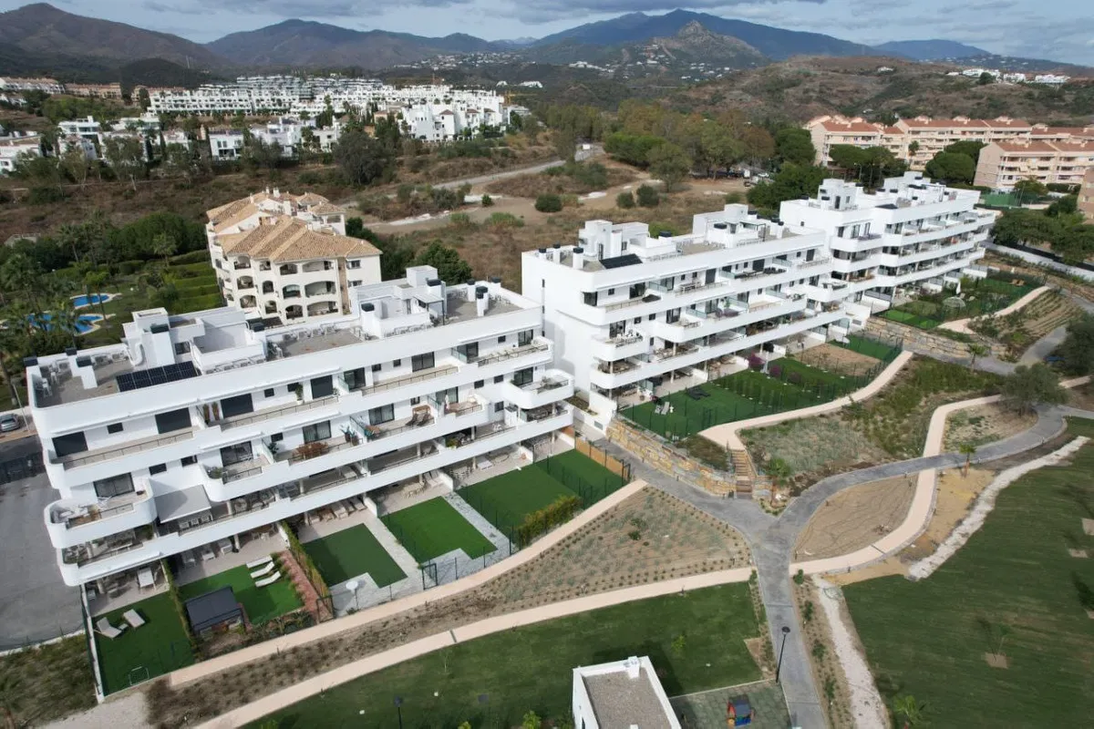 597f6cef-51c1-4603-b811-1850a47726d9