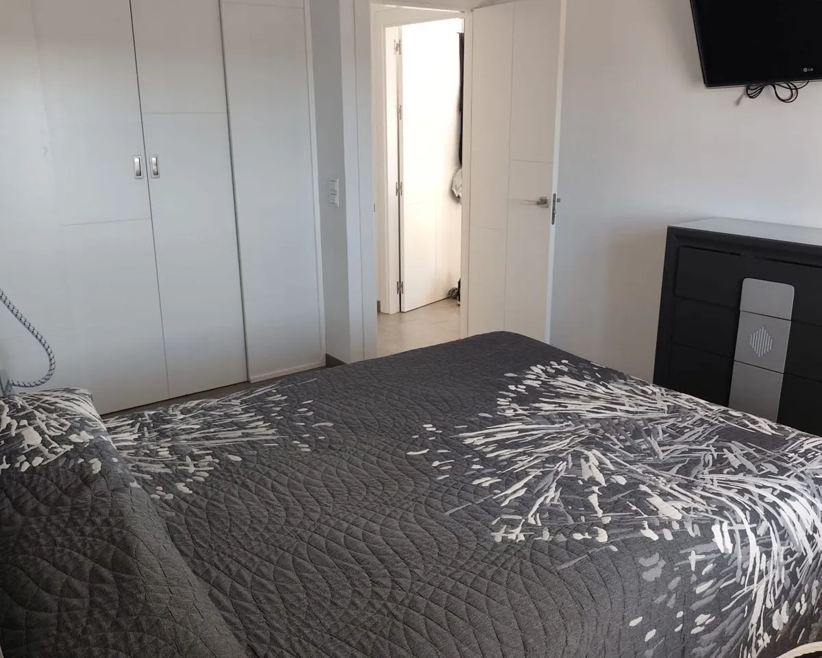 09b814c3-c606-4007-8d7a-e9dd0b488bd7