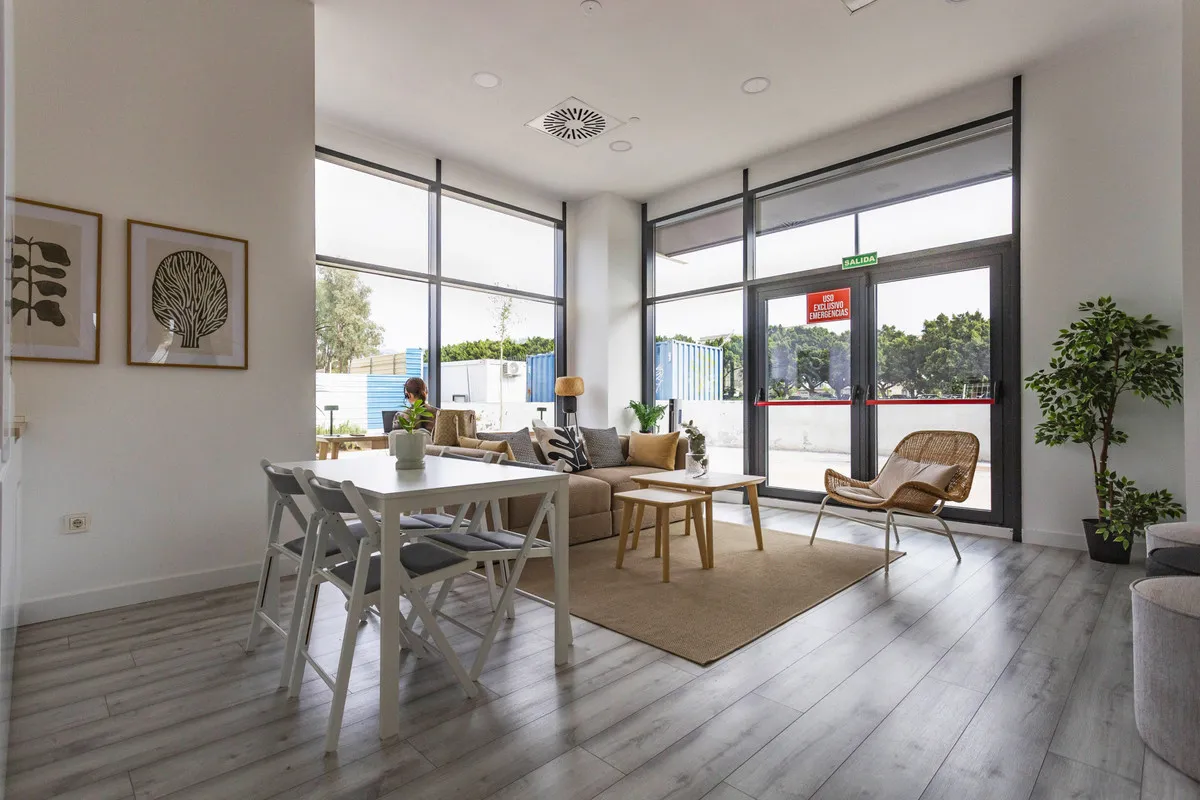 9d69b77c-0d16-4a22-8157-78a865035a8c