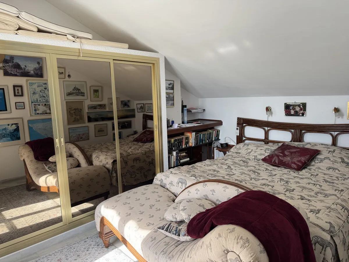 5cfe8fd4-cc79-4d4f-8038-d8ddf796a7b1