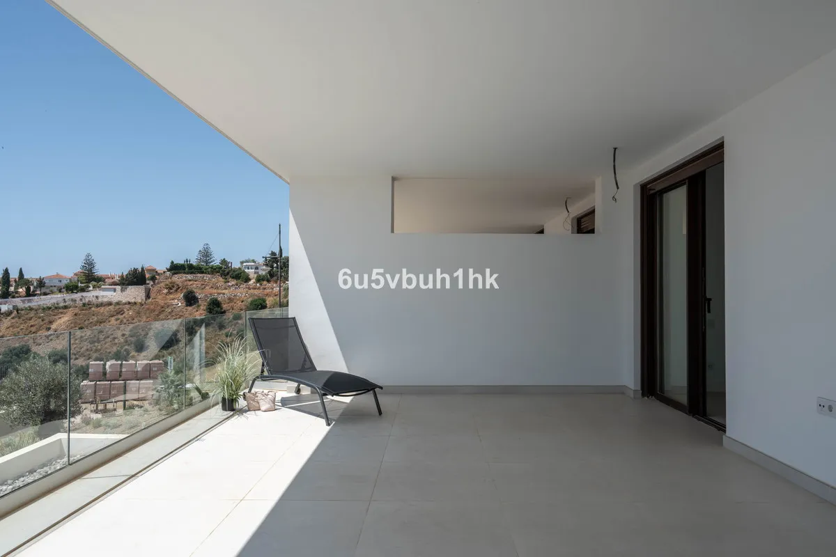 2b107297-551a-4d9b-b88e-ee63e6895dcd