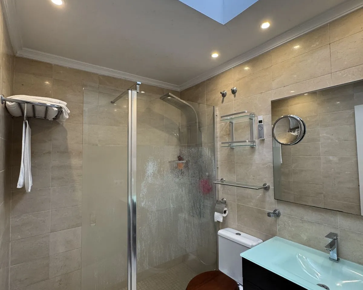 1c1d06ad-40b0-4e84-a1c6-e63f9bd0b633