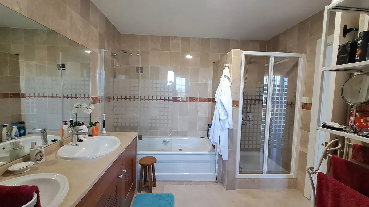 5e91ca51-0476-453b-a02e-df6a317f1096